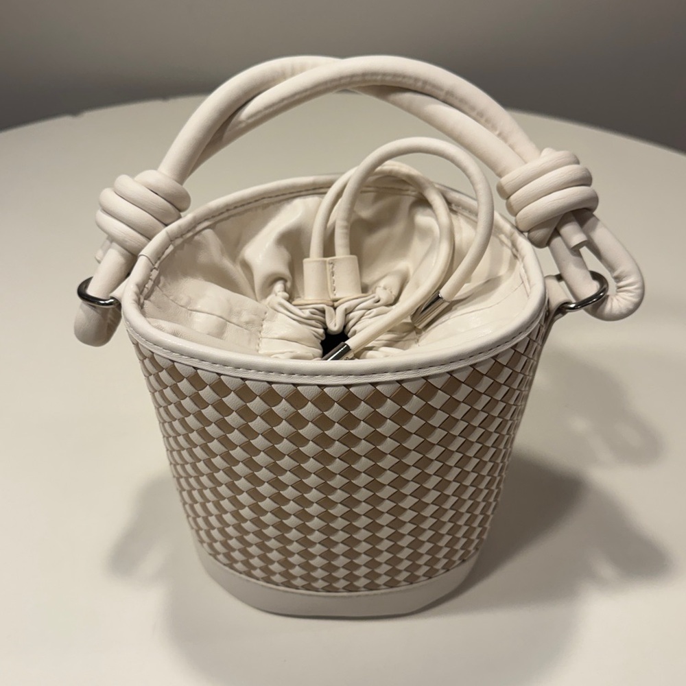 Woven Bucket Bag